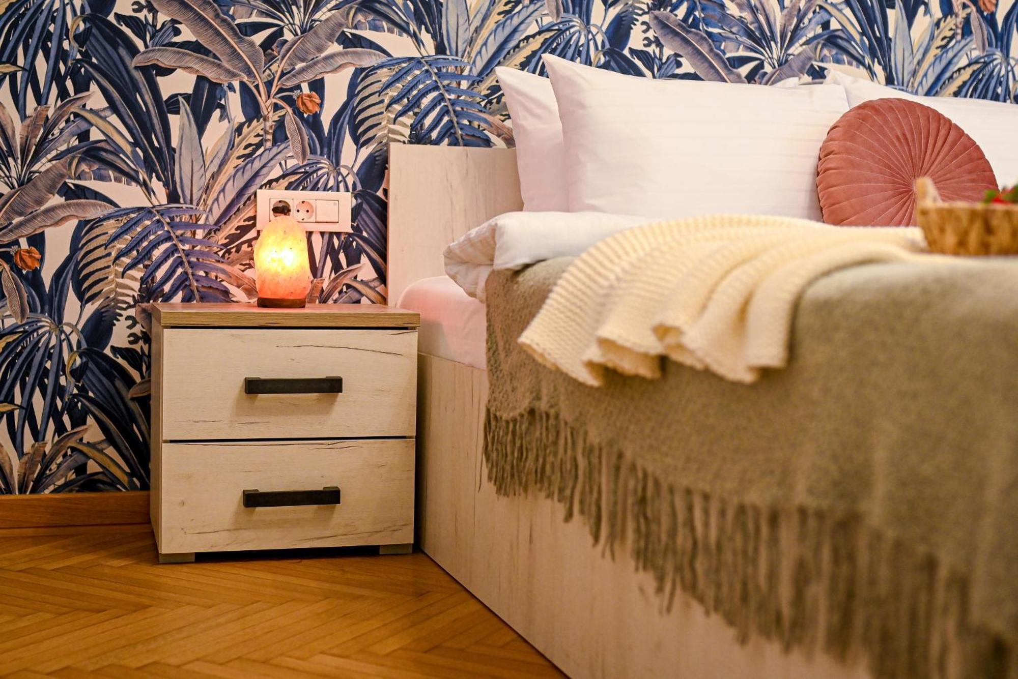 Appartamento Central Retreat - Modern On Magheru Blvd Bucarest